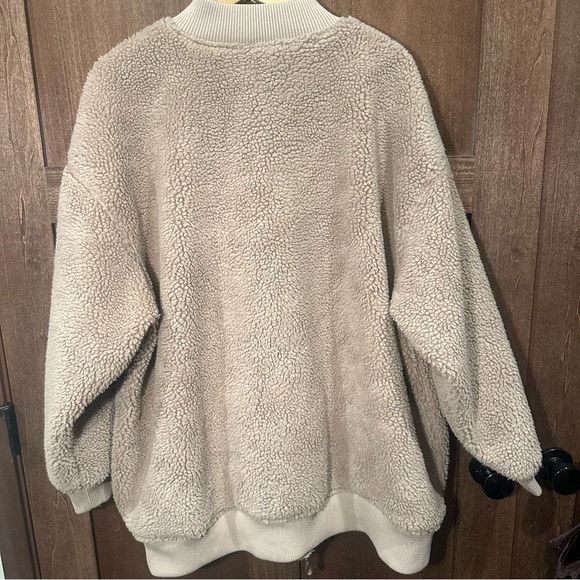 Fabletics Beige Oversized Bomber Jacket - Picture 5 of 6